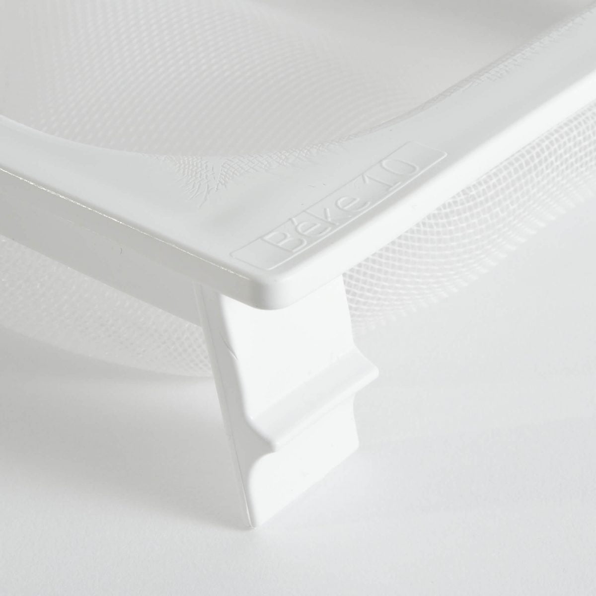 Benier Overhead Proofer Large Basket Pocket- 6/8/10 across (211*198*65 mm = 8-3/8*7-3/4*2-1/2") - Imagen 2
