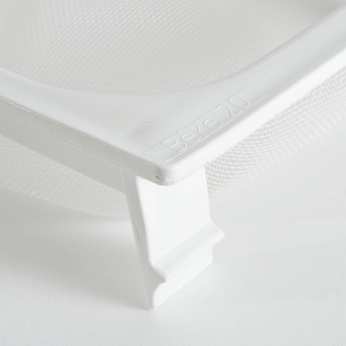 Benier Overhead Proofer Large Basket Pocket - 12 across Size 8-3/8*7-3/4*2-1/2" (1.18" frame height) - Imagen 4